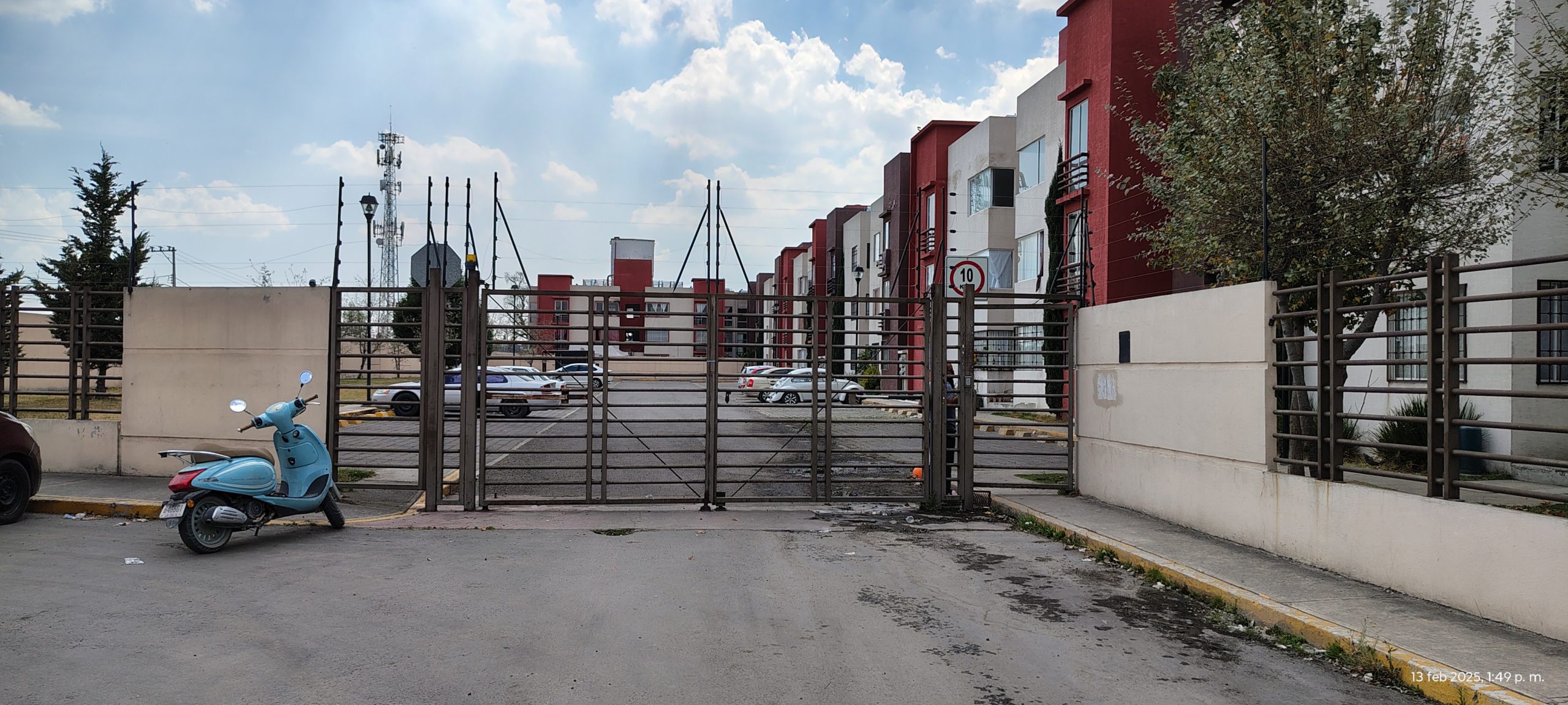 Main property image